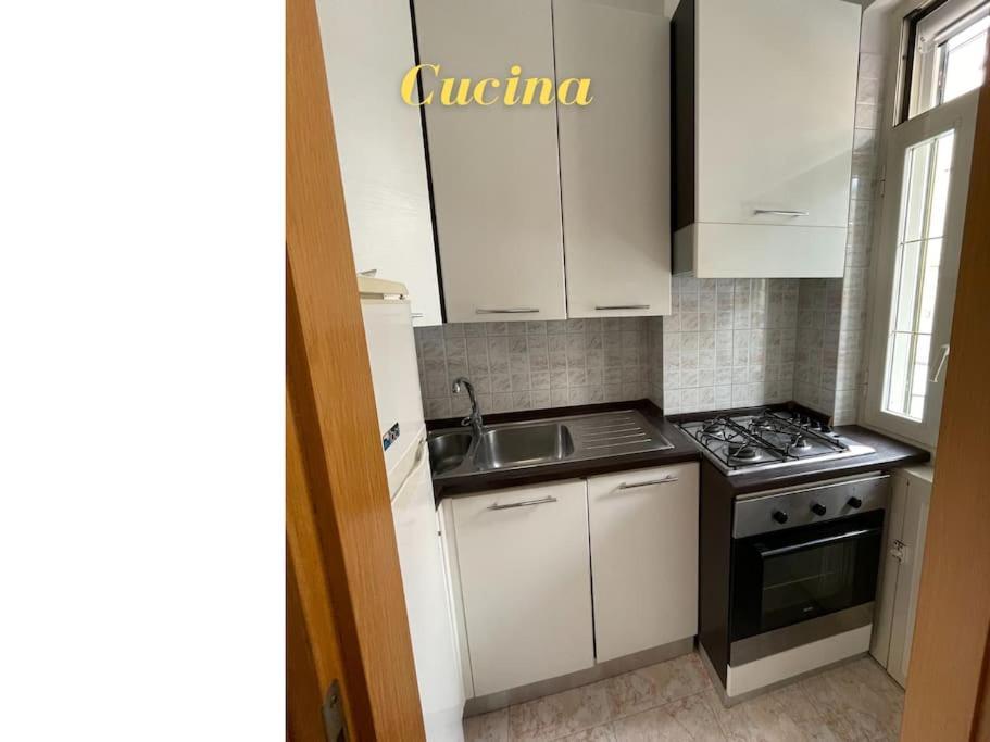 Appartamento 10 M Dal Mare Casa Da Zia Lena Maiori Exteriör bild